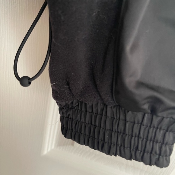 {{Athleta}} Zion Microfleece 1/2 Zip Hoodie Black - Picture 3 of 3